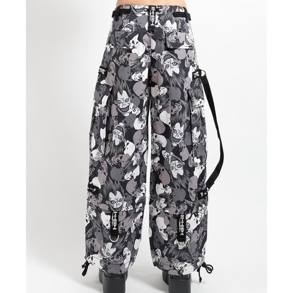 NWT Tripp NYC X Death Note UNISEX Ryuk Skull Camo Super Chain Pant Medium - Picture 4 of 15